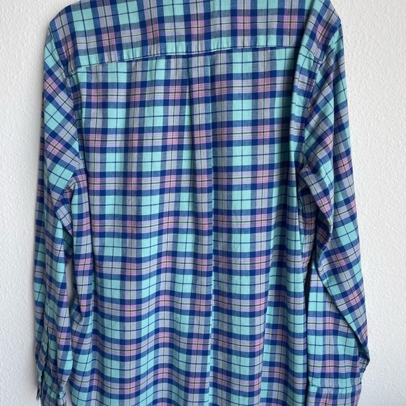 Vineyard Vines Men’s button down shirt‎ - Picture 2 of 6